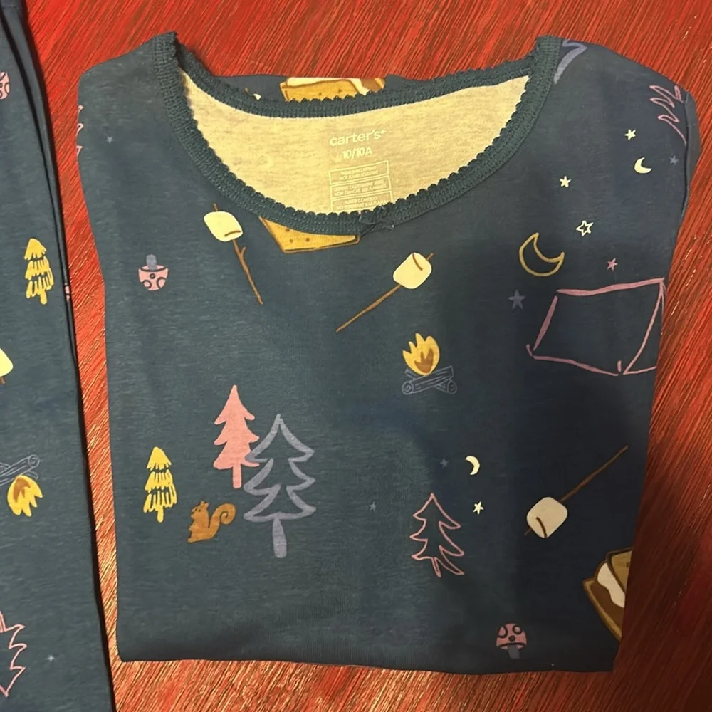 Carters girls set of two pajamas